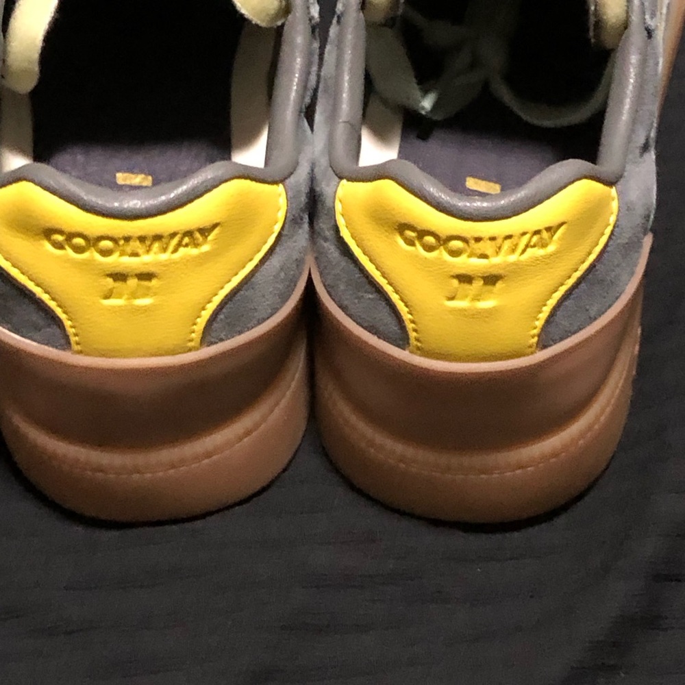 Coolway Goal Women's Sneakers, Size 10/ EUR 44, Sued Retro Low-Top, Gum Sole - Picture 3 of 7